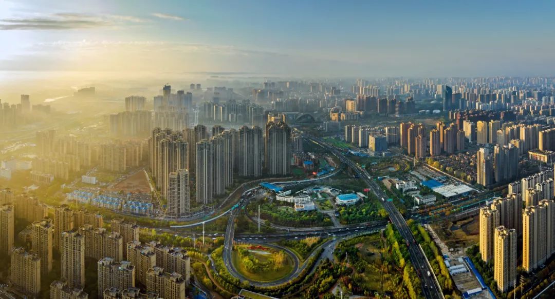 2024年赛迪创新百强区榜单发布，长沙6区均上榜，雨花区位列第十，全球研发中心城市建设提质提速